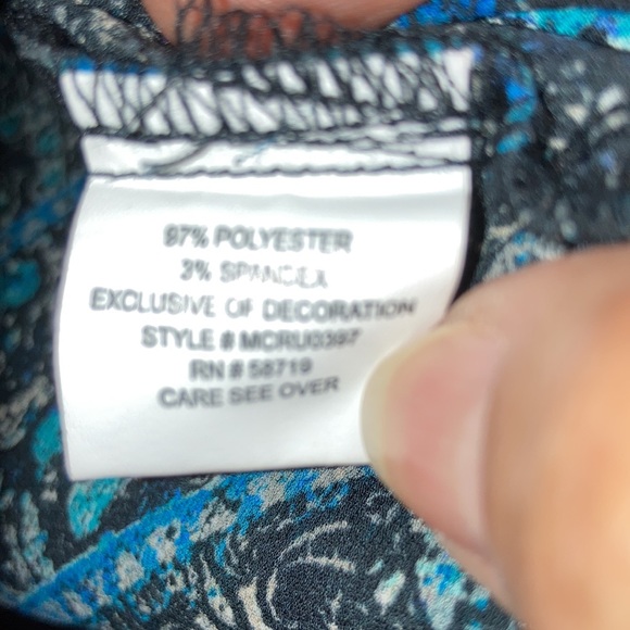 Pretty Blouse - Picture 5 of 5